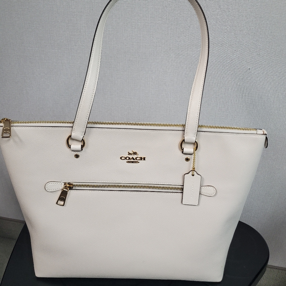 Coach Gallery Tote Purse Off White/Cream NWOT